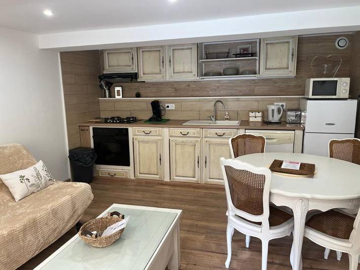 Gîte pour 2 personnes, avec terrasse dans Gourdan-Polignan