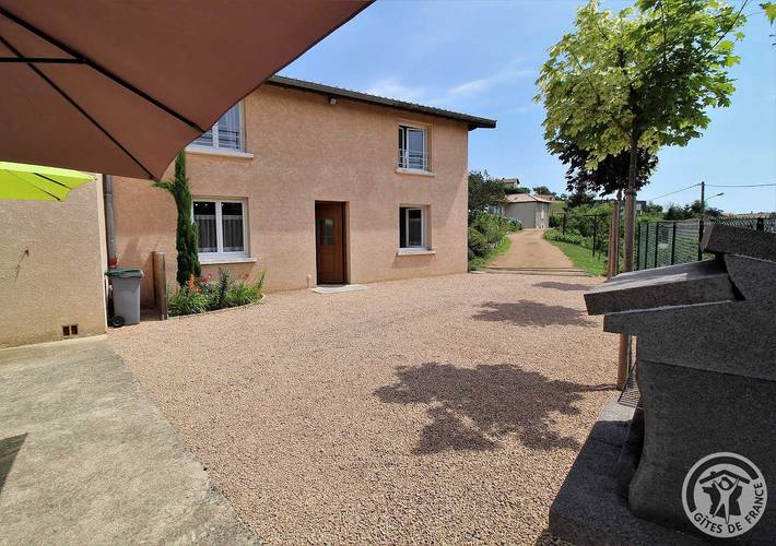 Gîte pour 12 personnes, avec jardin