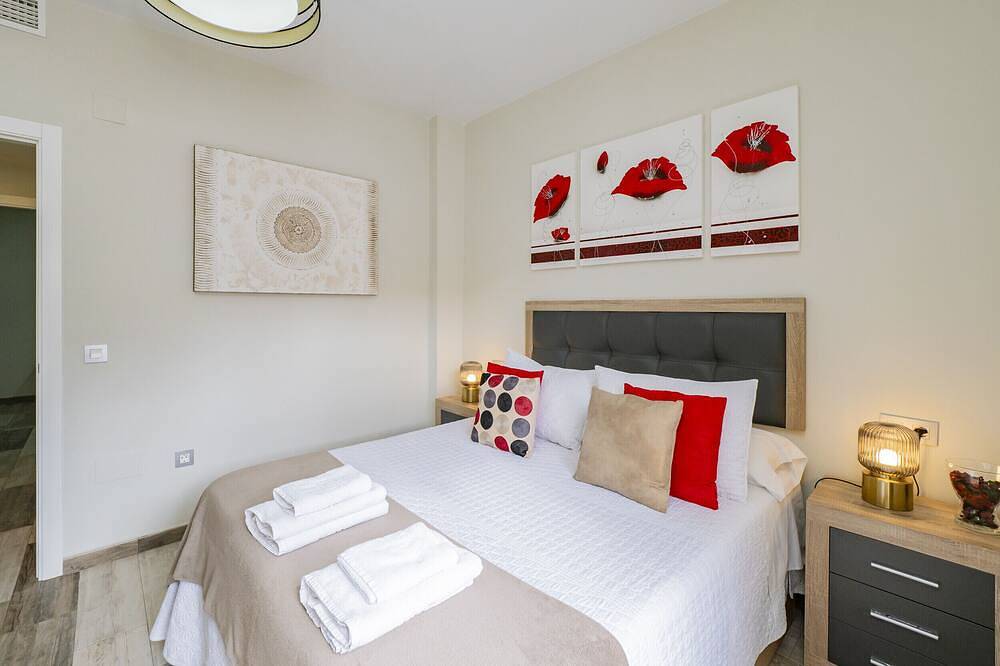 Entire apartment, Cubo's Urban Suite Town Centre / free wifi / air conditioning in Alhaurín el Grande, Málaga Province
