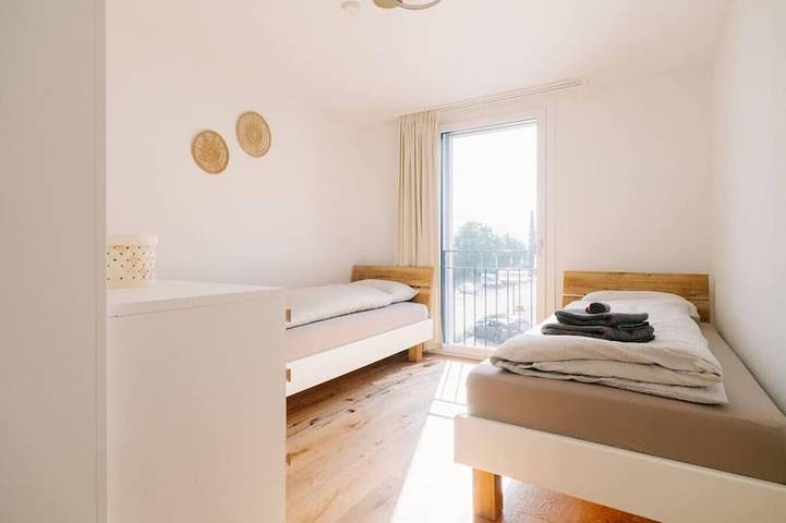 Ganze Wohnung, Apartment Mönch near lake and mountains in Einigen, Spiez