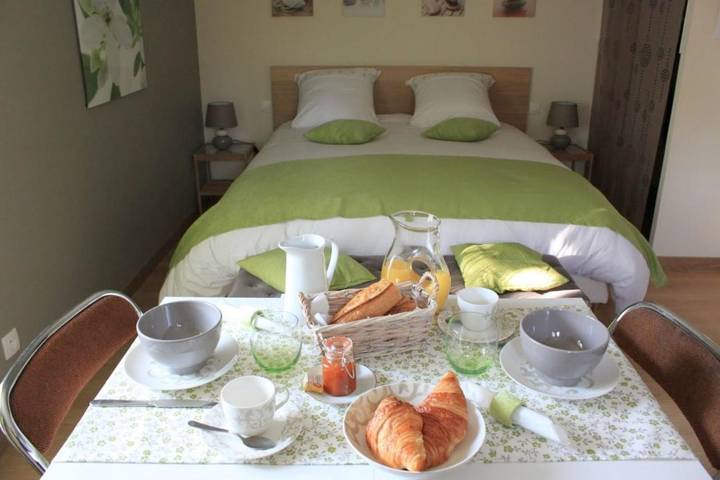 Chambre d’hôte pour 2 personnes, avec Terrasse et Jardin