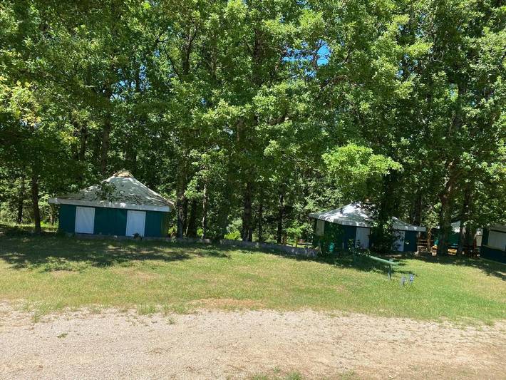 Camping pour 4 personnes, avec vue ainsi que jardin et piscine dans le Tarn-et-Garonne - 2