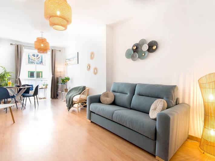 Ganze Ferienwohnung, Ferienwohnung für 4 Personen mit Balkon in Altstadt Málaga, Malaga