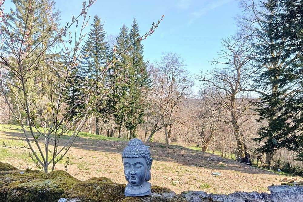Appartement entier, Appartement au calme en lisière de forêt in Calviac, Sousceyrac-en-Quercy