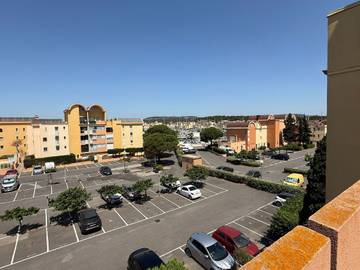 Gîte pour 3 personnes, avec terrasse et piscine dans Port de Gruissan