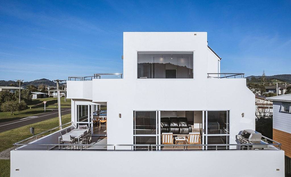 Beach ā (Beach House) - 100m from Harbour in Whangamata, Waikato