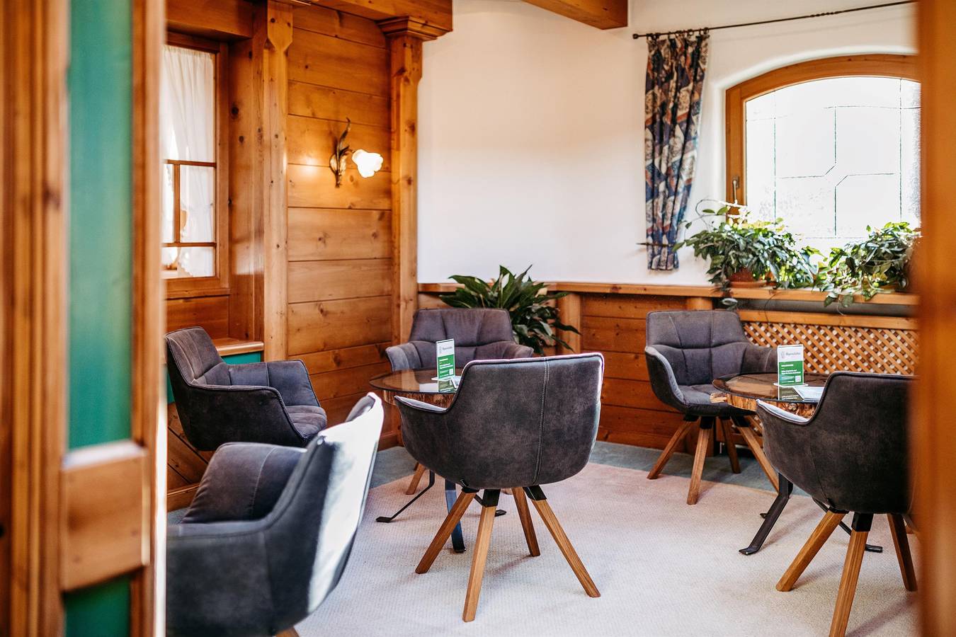 Familienzimmer Saphir - 2 Schlafräume in Mittelberg, Kleinwalsertal