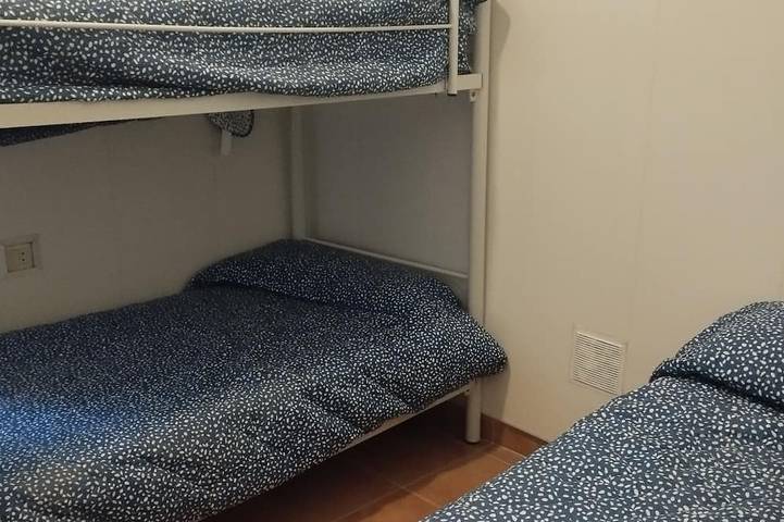 Gîte pour 6 personnes, avec jardin, animaux acceptés à Isla Plana - 4