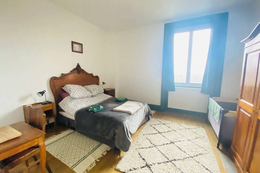 Appartement entier, Gite Vert 4* : Grand appartement indépendant dans magnifique manoir en granit in Plainfaing, Parc naturel régional des Ballons des Vosges