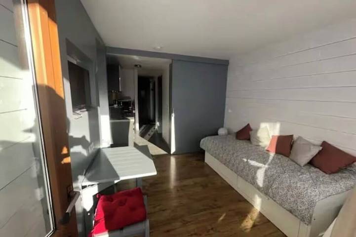 Appartement entier, Studio sur les pistes avec balcon in La Mongie, Bagnères-de-Bigorre