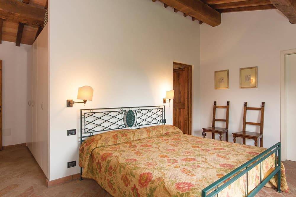 Lovely home in Montespertoli Fi in Montespertoli, Chianti