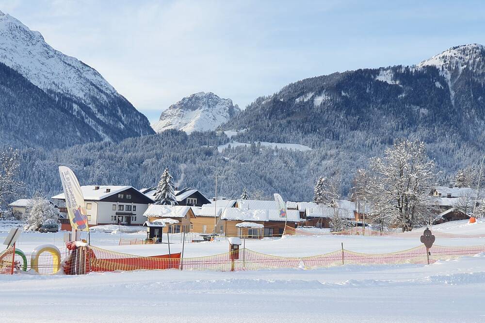 Komfortabler Luxus, Ski-in-Ski-out, Freibad, 500m von Geschäften und Restaurants in Kötschach-Mauthen, Bezirk Hermagor