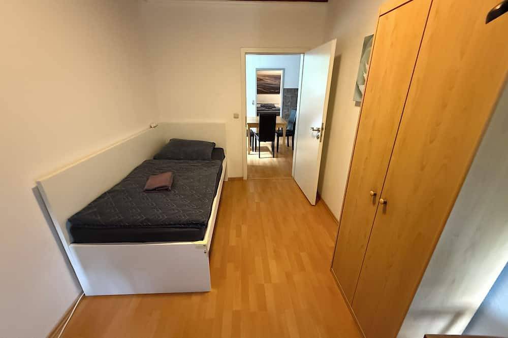 Ganze Wohnung, Apartment für bis zu 6 Personen | Küche & Bad | Pension Kalifornia (Nh) in Osterholz-Scharmbeck, Niedersachsen