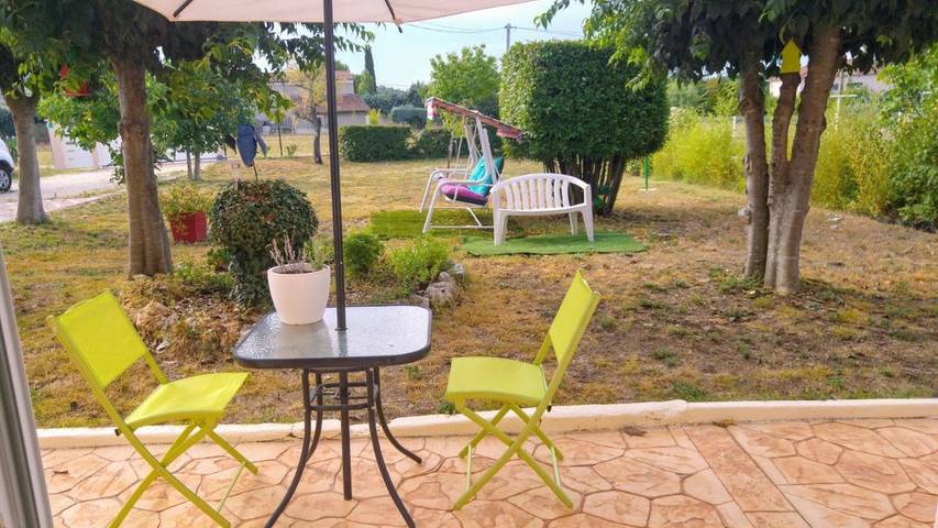 Appartement de vacances pour 2 personnes, avec jardin et vue