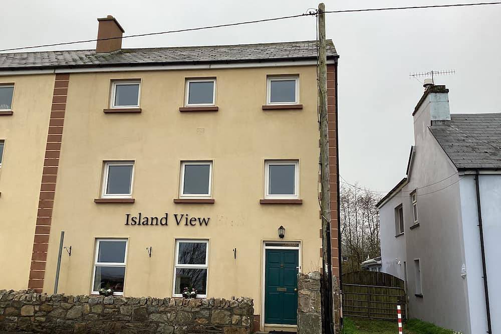 Ryans Roundstone Retreats Islandview in Roundstone, Ireland