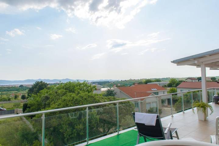Ferienwohnung für 2 Personen, mit Garten und Pool sowie Ausblick, mit Haustier in Zadar (Kommun) - 4