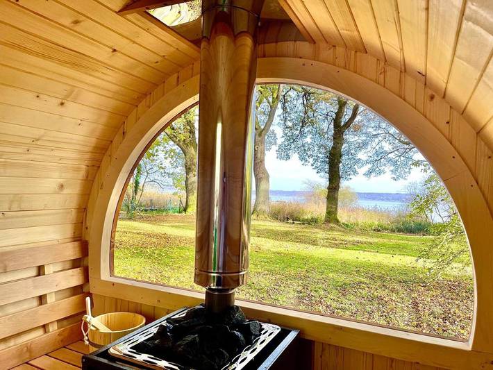 Ferienwohnung für 6 Personen, mit Seeblick und Sauna sowie Garten und Ausblick, mit Haustier am Ammersee - 2