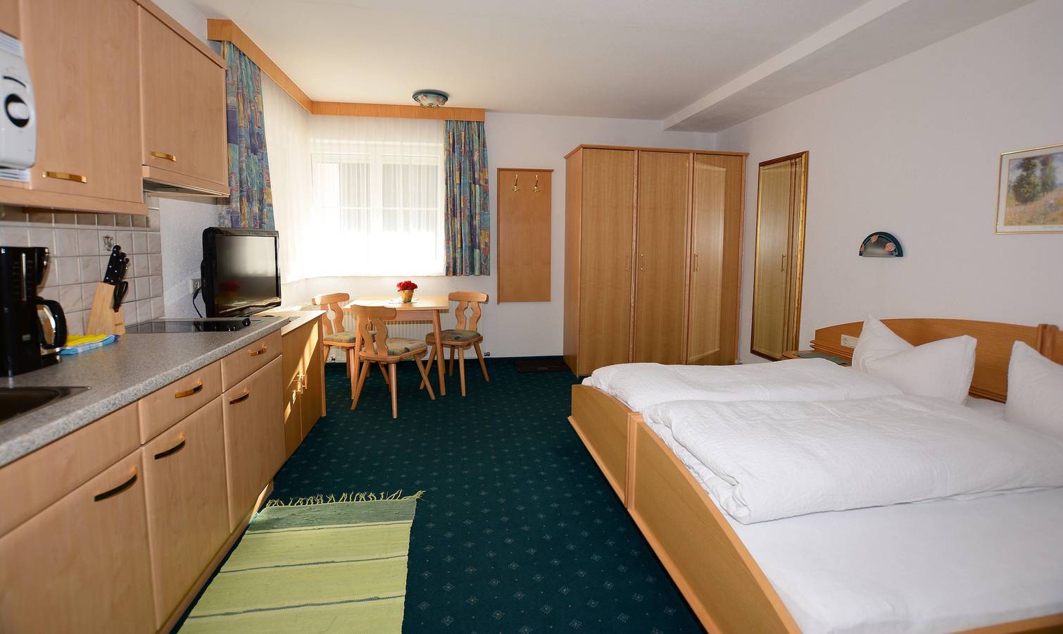 Ganze Ferienwohnung, "Top 5"(2 Pax.)/Wohn-Schlafraum/Du/Wc in Ischgl, Verwall