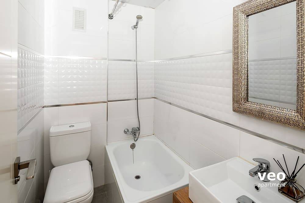 Entire apartment, Santa Cruz. 3 bedrooms, 2 bathrooms in Casco Antiguo, Sevilla