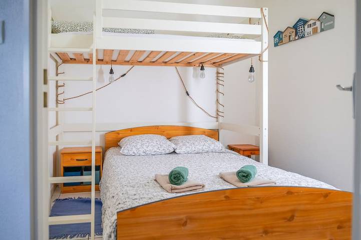 Gîte pour 5 personnes, avec jardin dans Plage du Veillon - 3
