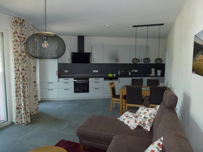 Ferienwohnung für 4 Personen, mit Terrasse in Longuich