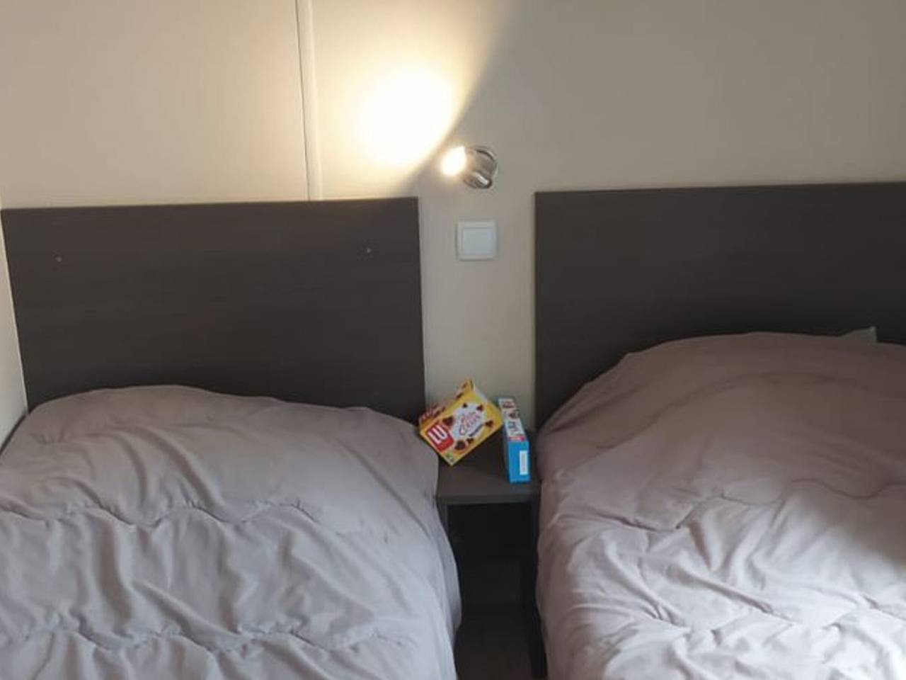 Mobil-home confortable avec piscine, WiFi et cuisine - 1km de Saint-Maime in Saint-Maime, Parc naturel régional du Luberon