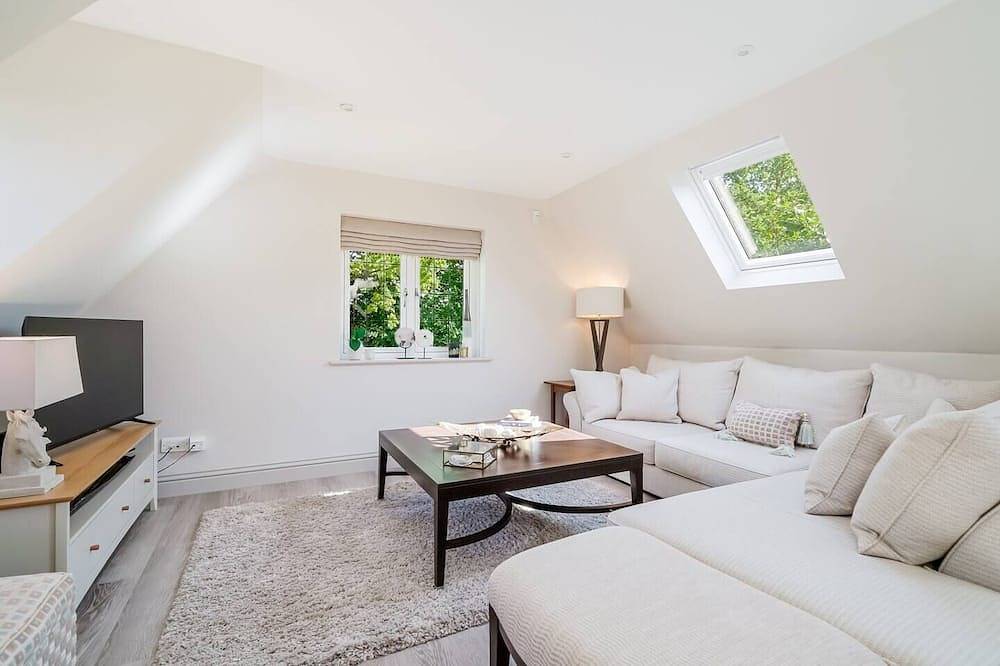 Ganze Wohnung, April Lodge with parking in Sunningdale, Berkshire
