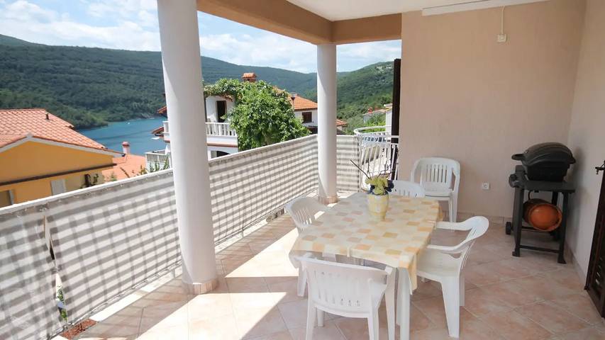 Ferienwohnung für 4 Personen, mit Terrasse