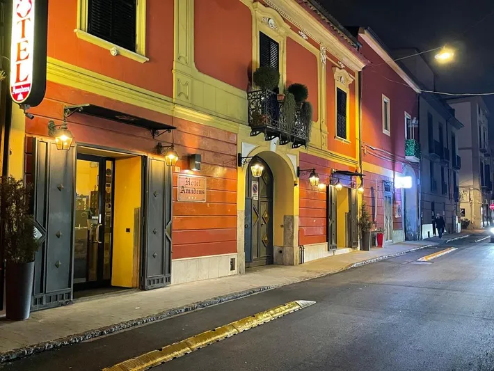Hotel per 3 persone, con giardino e balcone - 1