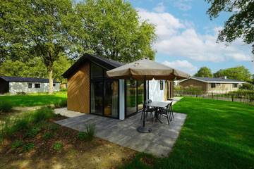 Gîte pour 2 personnes, avec terrasse et balcon/terrasse dans Kaatsheuvel