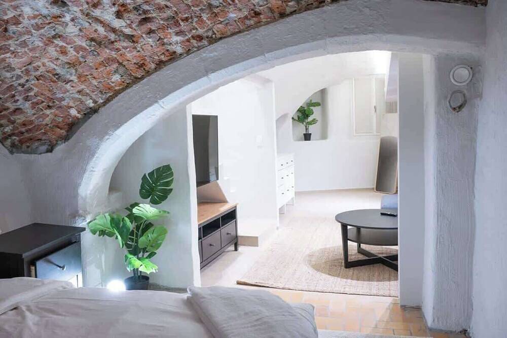Geheel appartement, Medieval Hide-Out in the Heart of Ghent Center in Gent, Oost-Vlaanderen