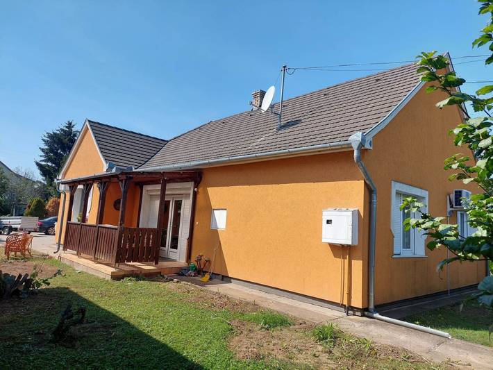 Schönes Ferienhaus mit Pool in ruhiger Lage in Balatonszentgyörgy, Plattensee Südufer