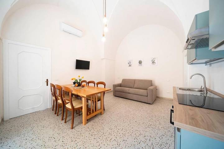 Appartamento per 4 persone, con panorama e terrazza in Villa Castelli