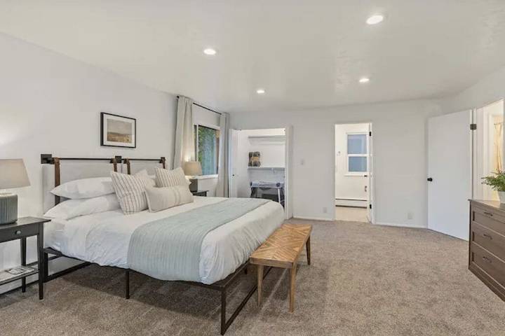 Vacation rental for 10 people, with yard in Davis County