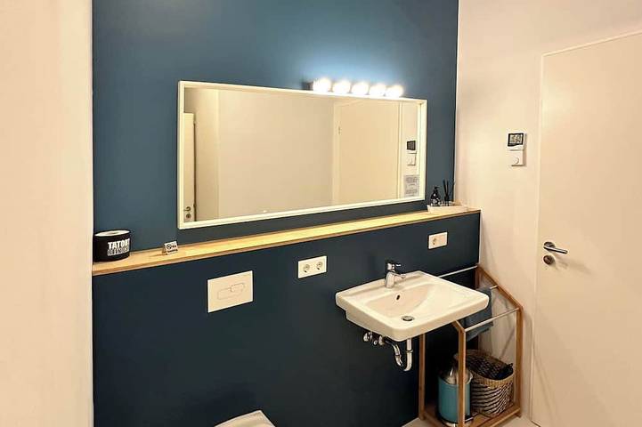 Ganze Wohnung, Guestroom by \"Farbgestalt\" in Sarstedt, Landkreis Hildesheim