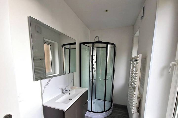 Maisonnette rénovée proche des thermes in Luxeuil-les-Bains, Haute-Saône