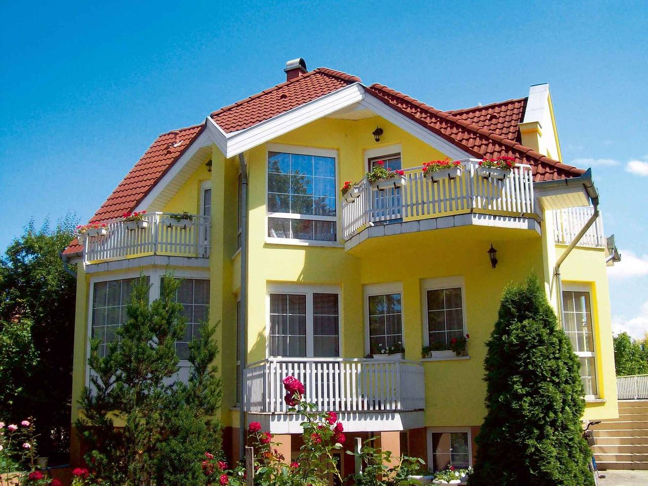 Entire holiday apartment, Holiday apartment with 5 balconies and garden pavilion  in Siófok, Siófoki Region