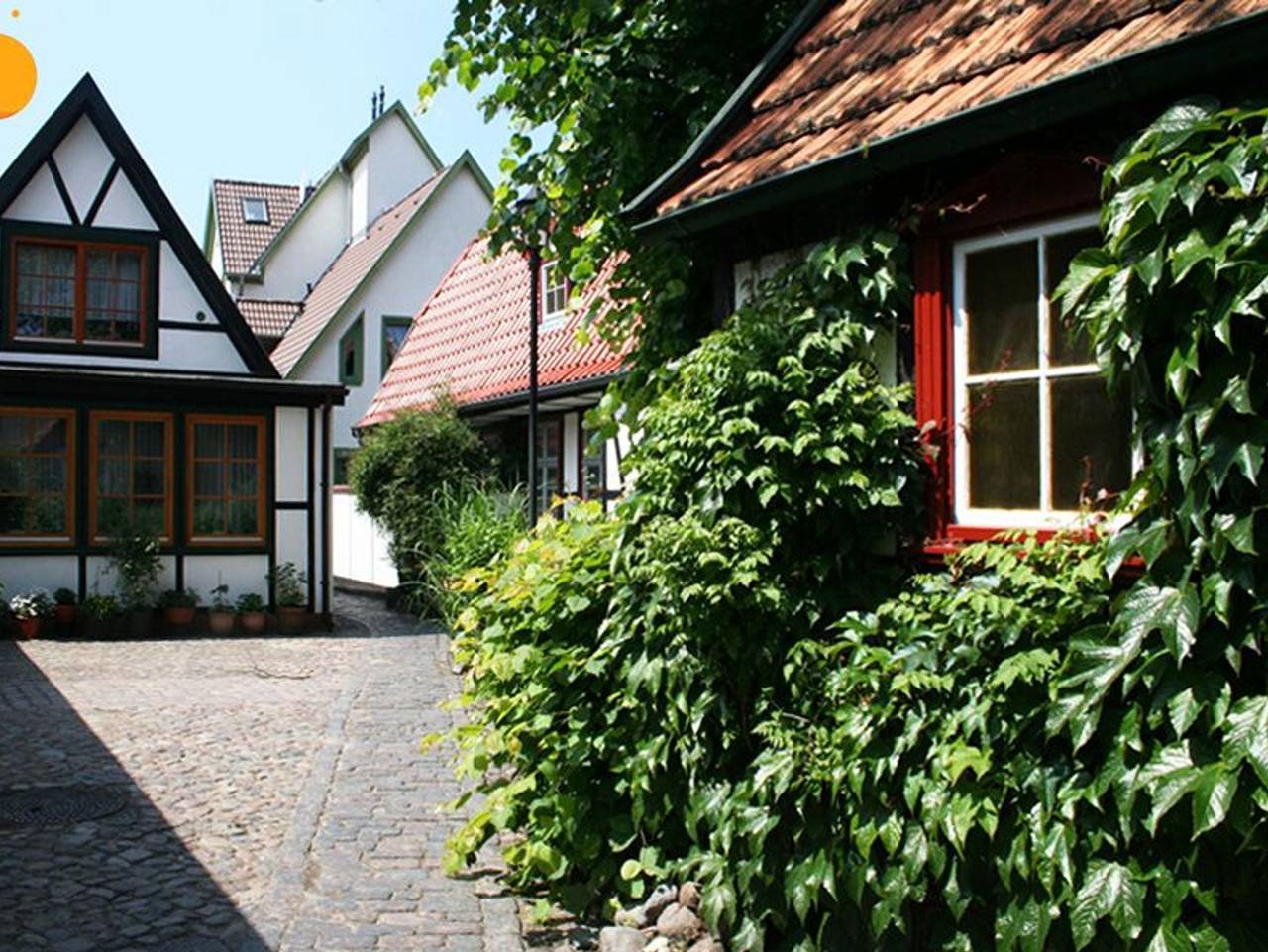 Ganze Ferienwohnung, Interdomizil Gmbh Fewo Romantische 49450u2 - Warnemünde Romantische Fewo 49450u2 in Warnemünde Strand, Rostock