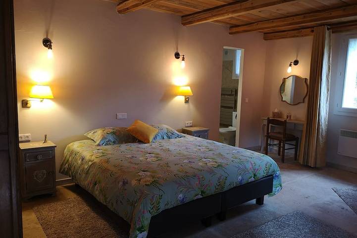 Location de vacances pour 8 personnes, avec terrasse à Santa-Lucia-di-Mercurio - 2