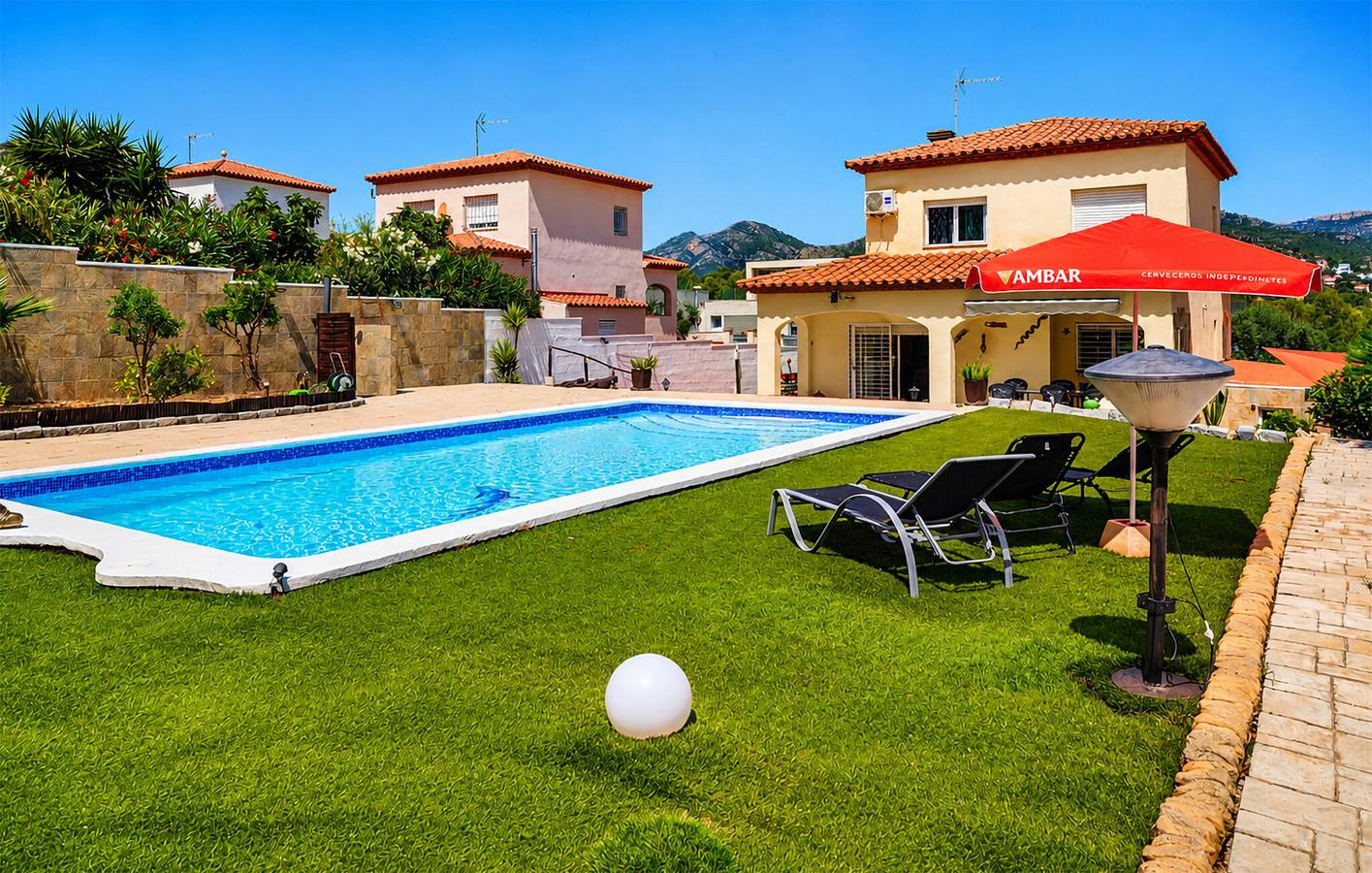 Charmant appartement de 120 m² avec piscine, barbecue et restaurants accessibles à pied à Masriudoms in Vandellòs i l'Hospitalet de l'Infant, Costa Dorada