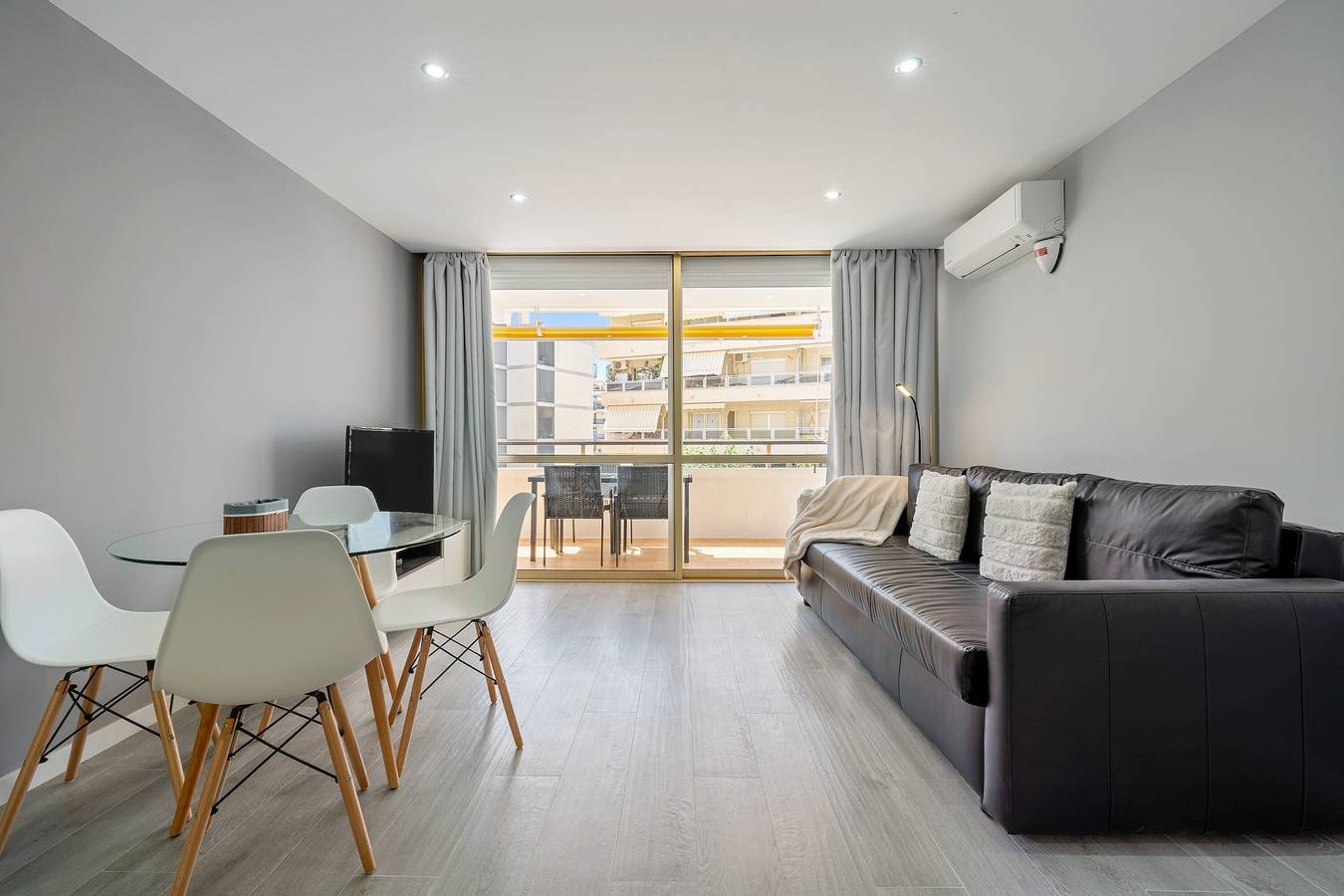 Appartement entier, Appartement 'Calafenga' avec vue sur mer, Wi-Fi et climatisation in Calafell, Costa Dorada
