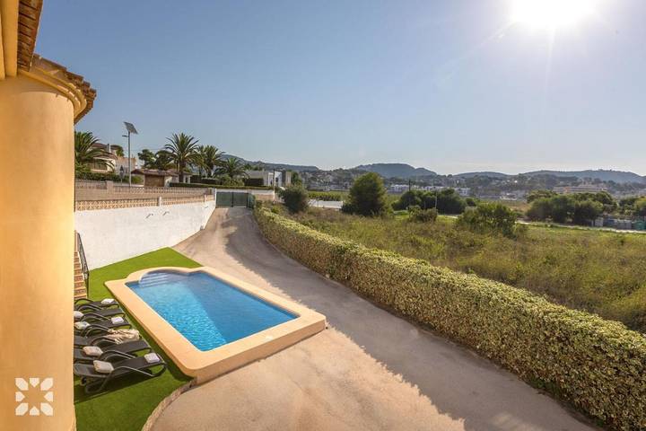 Casa rural para 8 personas, con piscina además de balcón y jardín en Moraira - 3
