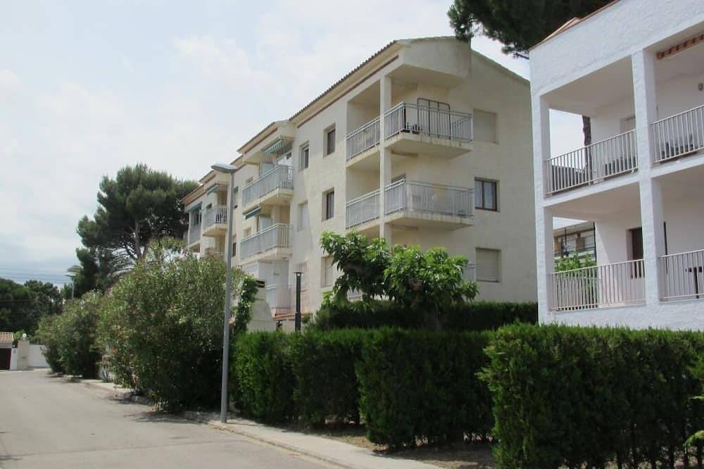 Apartamento entero, Magnificent Sea View 150m from the beach 2pers + 1enf app. Air conditioning. Wifi in La Escala, Alt Empordà