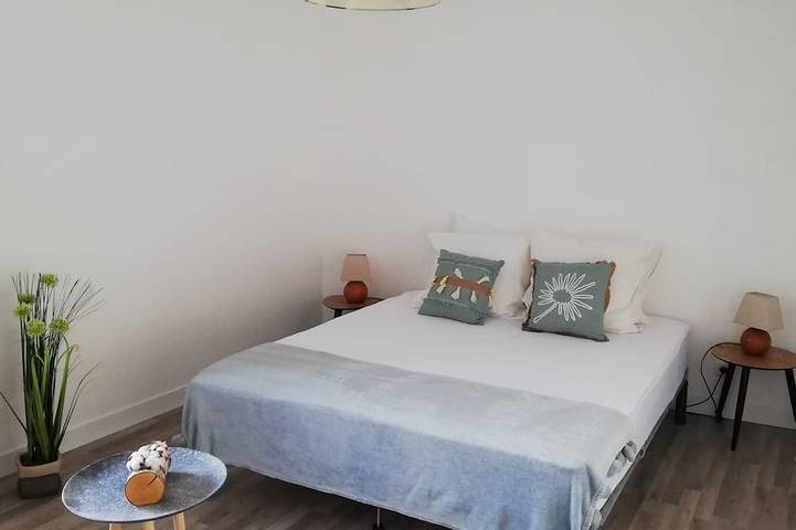 Location de vacances pour 6 personnes, avec terrasse et jardin à Gratot - 4