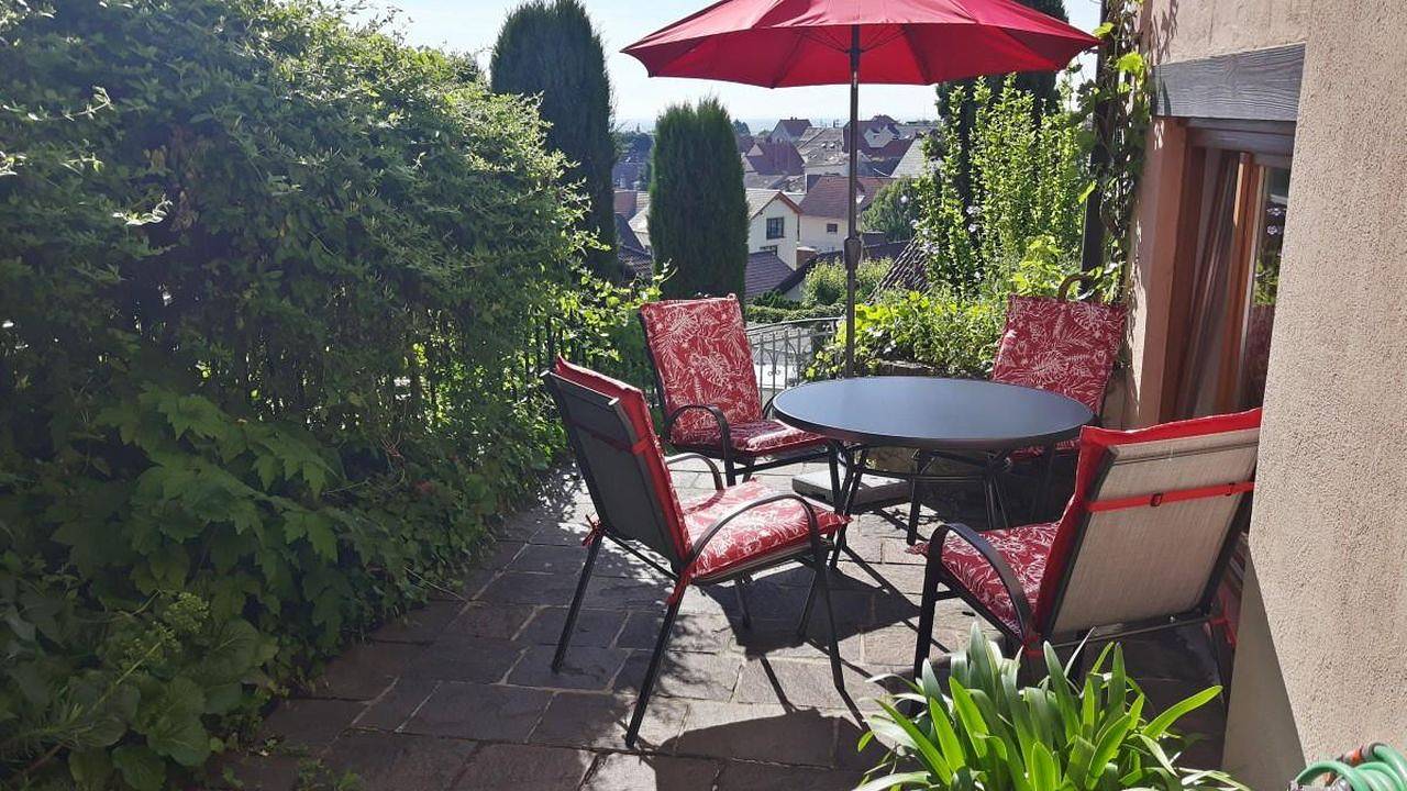 Ganze Ferienwohnung, Ferienwohnung für 2 Personen (45 m²) in Neustadt in Hambach (Neustadt), Neustadt an der Weinstraße