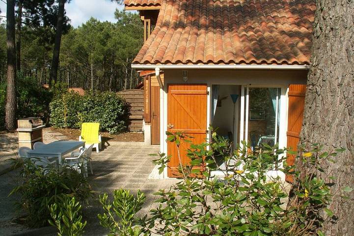 Maison de vacances pour 4 personnes, avec jardin ainsi que terrasse et piscine