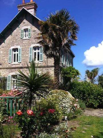 Gîte pour 2 personnes, avec jardin et vue dans Vieux Port (Roscoff)