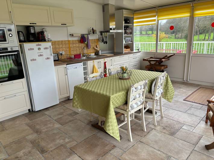 Gîte pour 4 personnes, avec jardin ainsi que balcon et vue sur le lac - 1