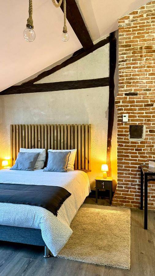 Appartement entier, Appartements de caractère - Cœur de ville in Pont-Audemer, Région de Bernay
