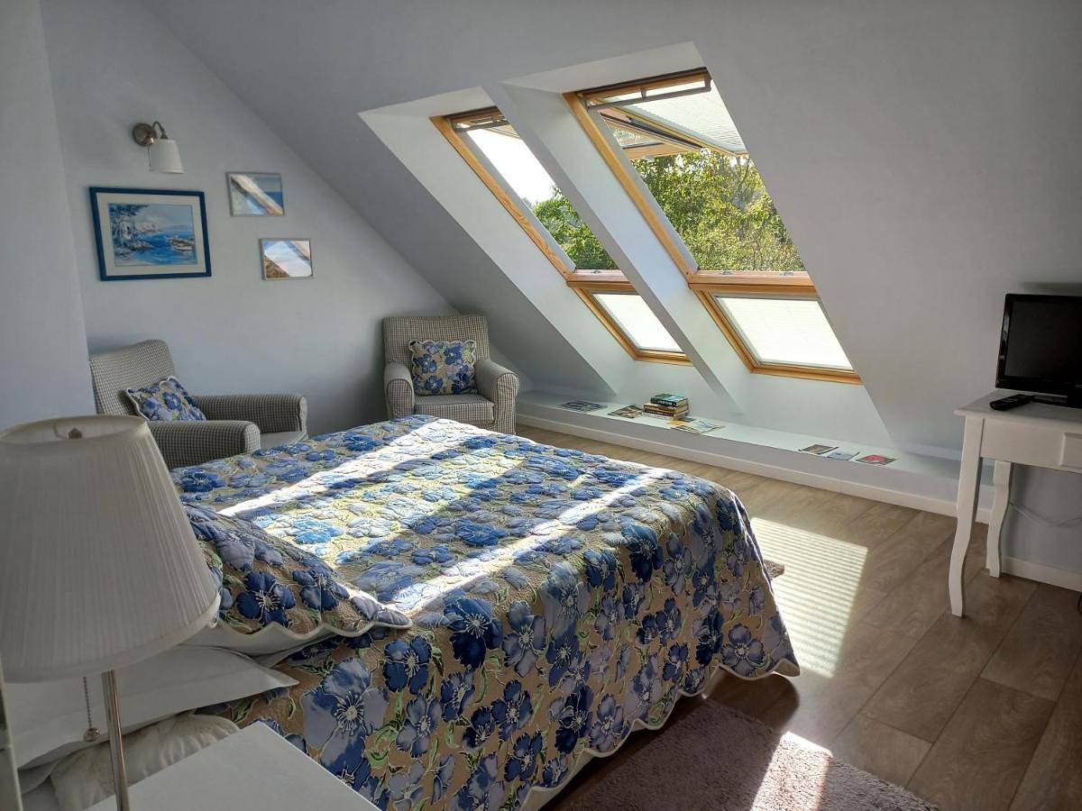 Twin Room in Vieuvy, Mayenne